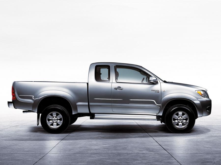  Toyota Hilux Extended Cab 2005 года  (фото 6 из 8)